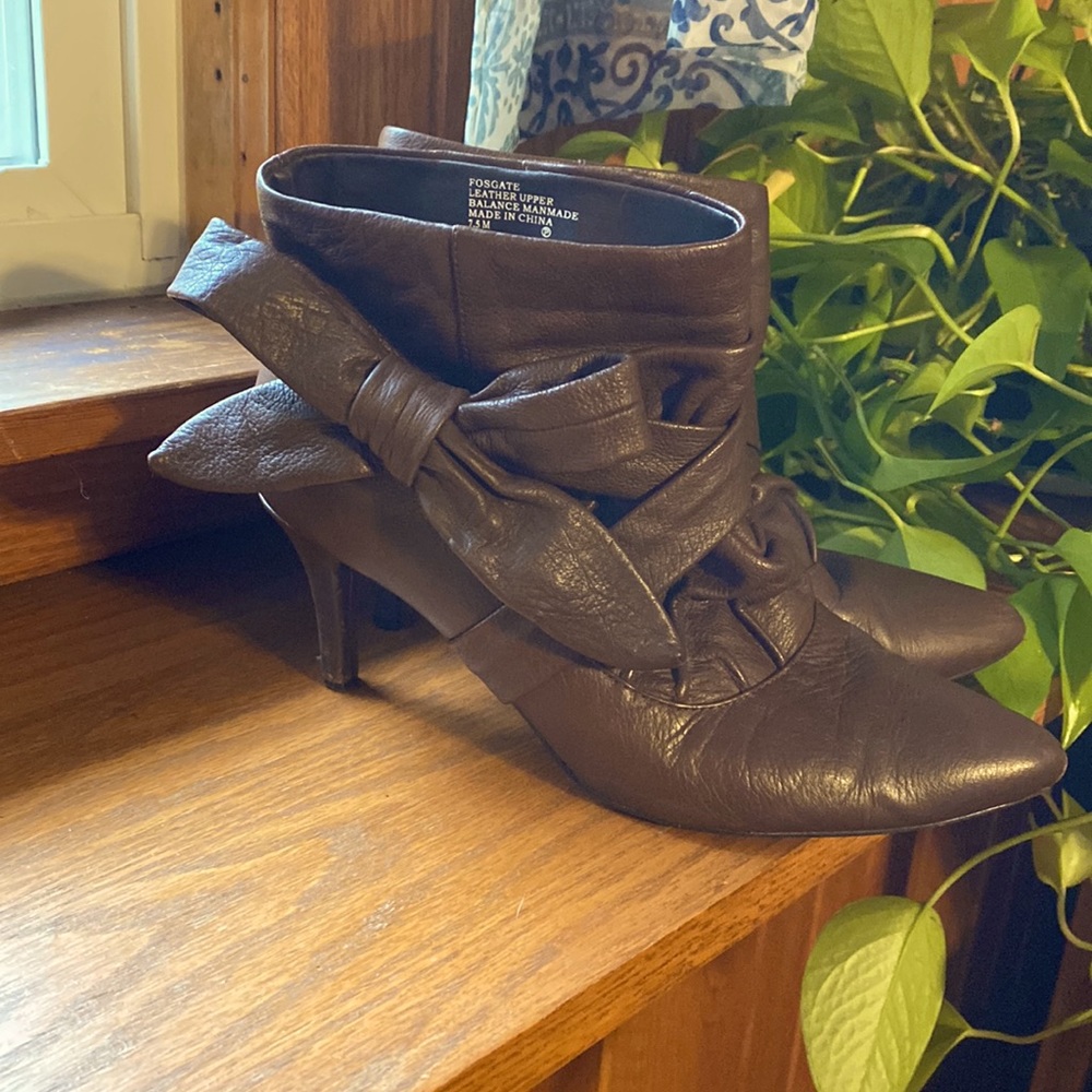 Kenzie Fosgate Bootie with Bow - Size 7.5